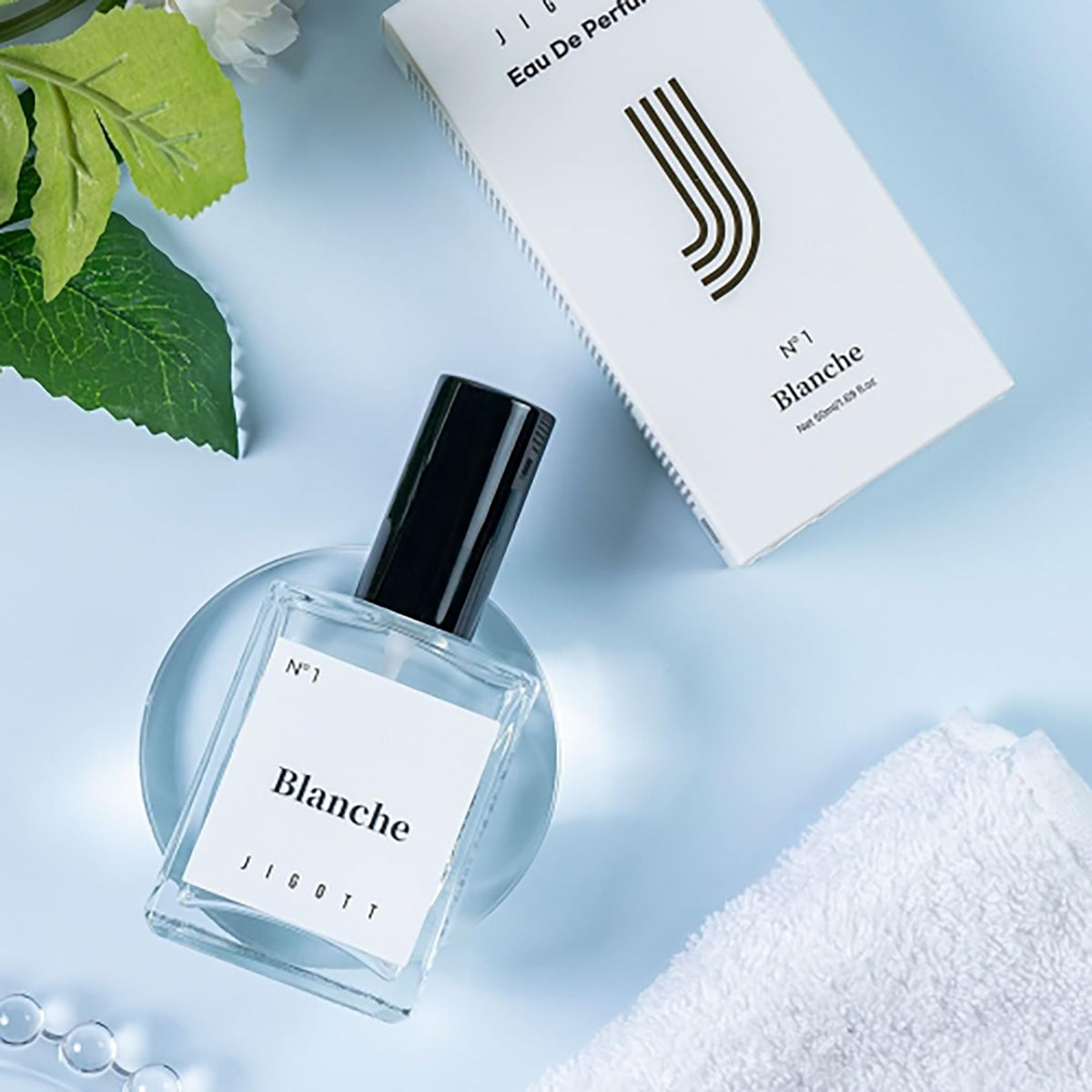 Eau De Perfume Spray 1.69 fl. Oz G382641