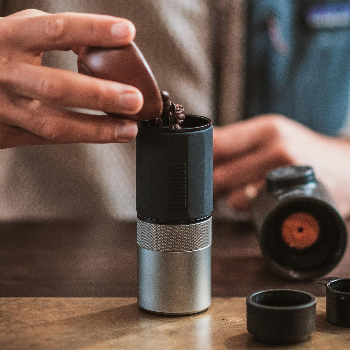 Manual 38mm Stainless Steel Conical Burr Coffee Grinder C8907